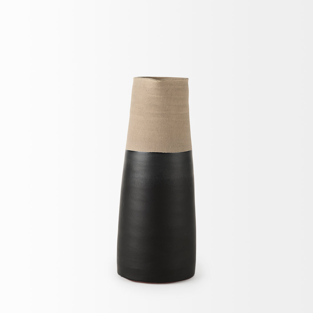 Garand Medium 15H Two-Toned Black/Natural Ceramic Jug Decor Mercana