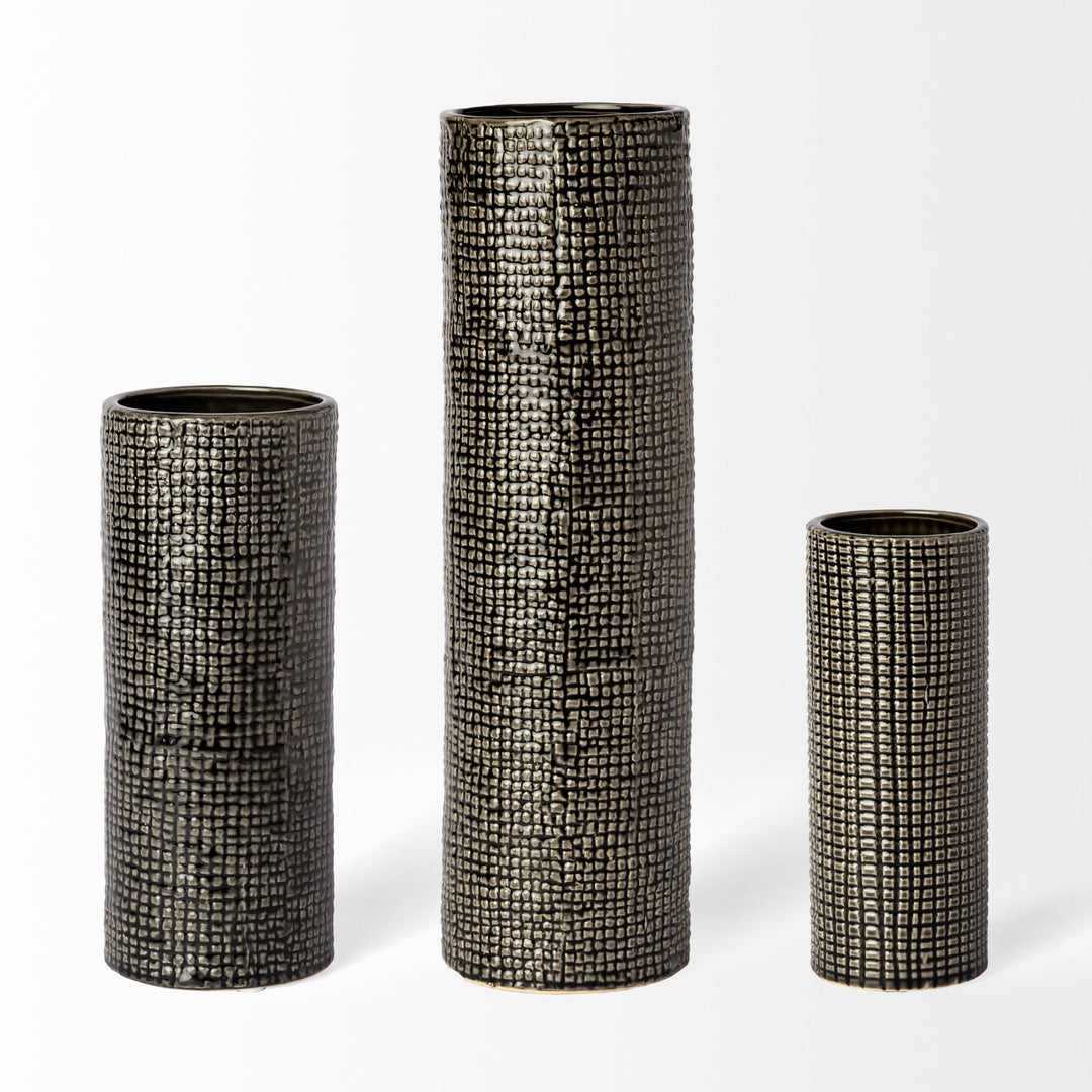 Kona II Medium Black/Gold Ceramic Vase Decor Mercana