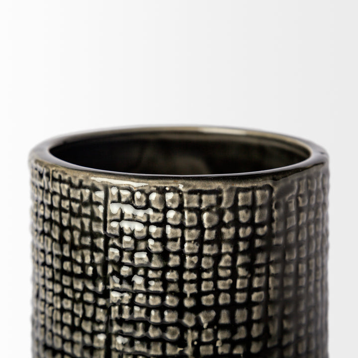 Kona II Medium Black/Gold Ceramic Vase Decor Mercana