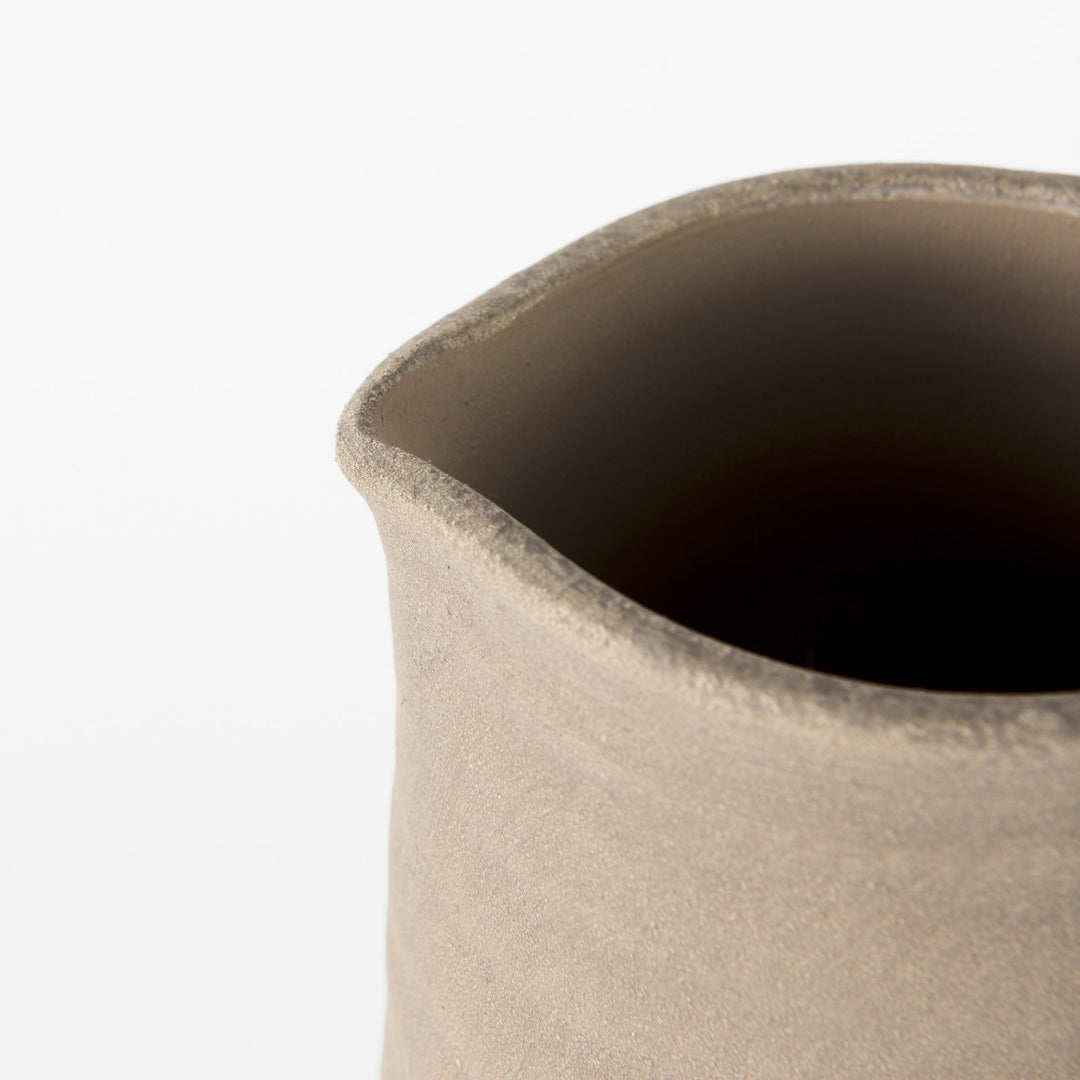 Garand Medium 15H Two-Toned Black/Natural Ceramic Jug Decor Mercana