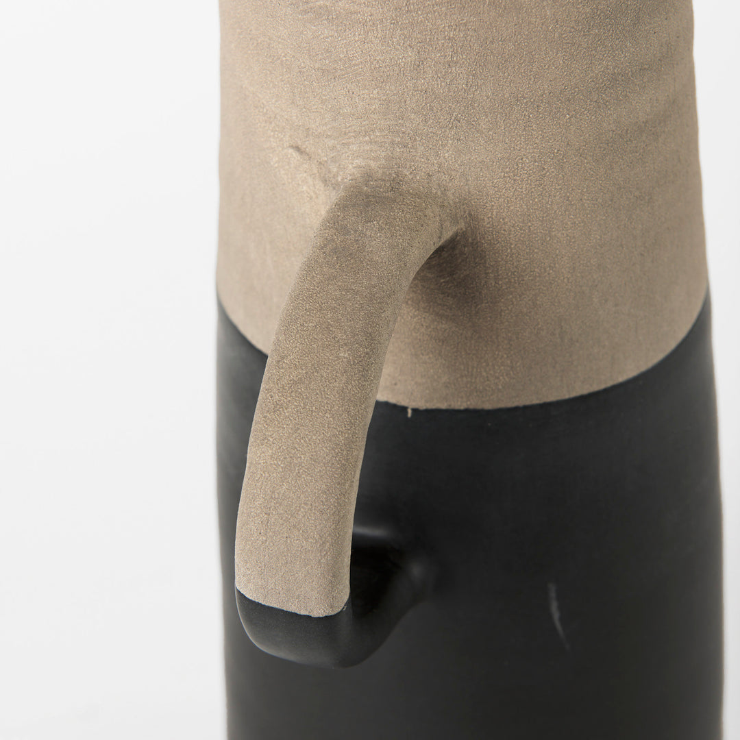 Garand Medium 15H Two-Toned Black/Natural Ceramic Jug Decor Mercana