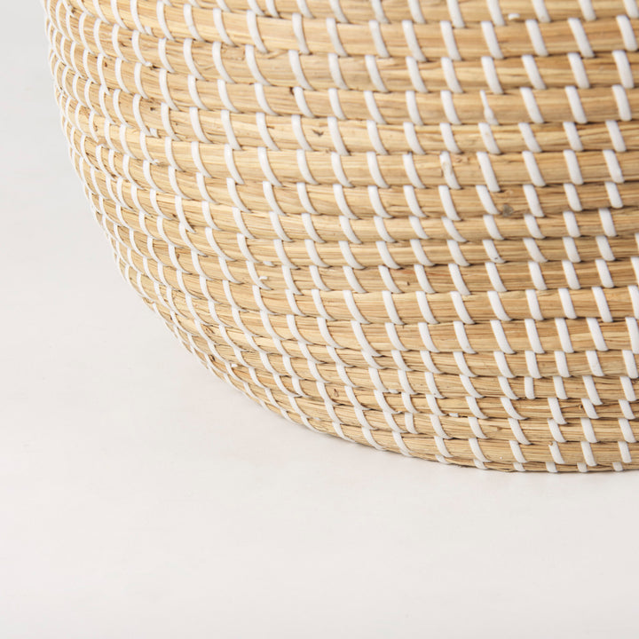 Olivia Set of 3 Beige Seagrass Basket W/Lid and Handles Decor Mercana