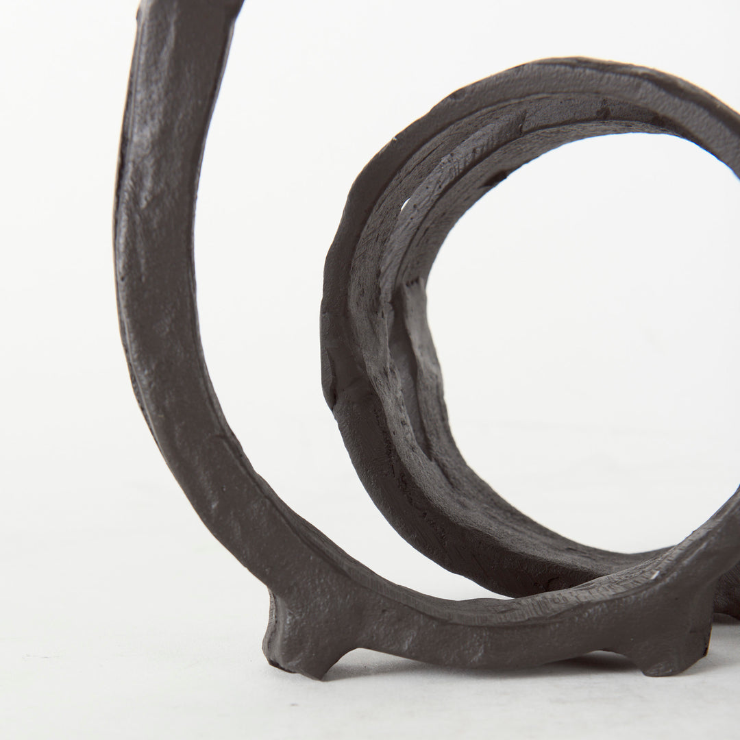 Stanislaw II Black Metal Infinite Ribbon Sculpture Decor Mercana