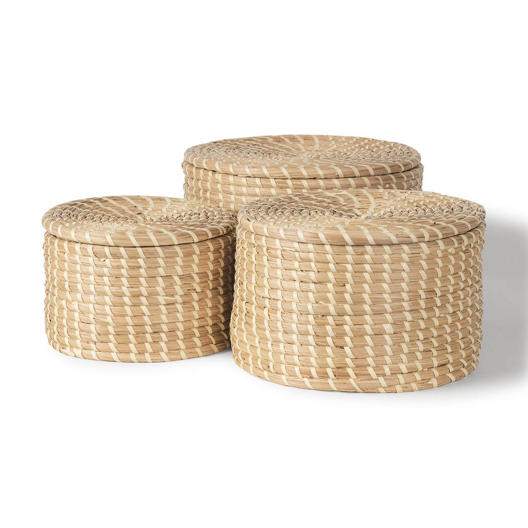 Kailini Set of 3 Nesting Seagrass & Palm Leaf Boxes with Lids Decor Mercana