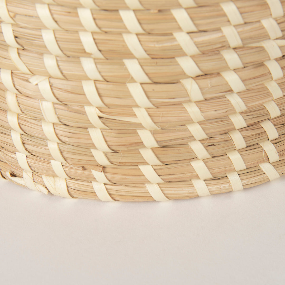 Kailini Set of 3 Nesting Seagrass & Palm Leaf Boxes with Lids Decor Mercana