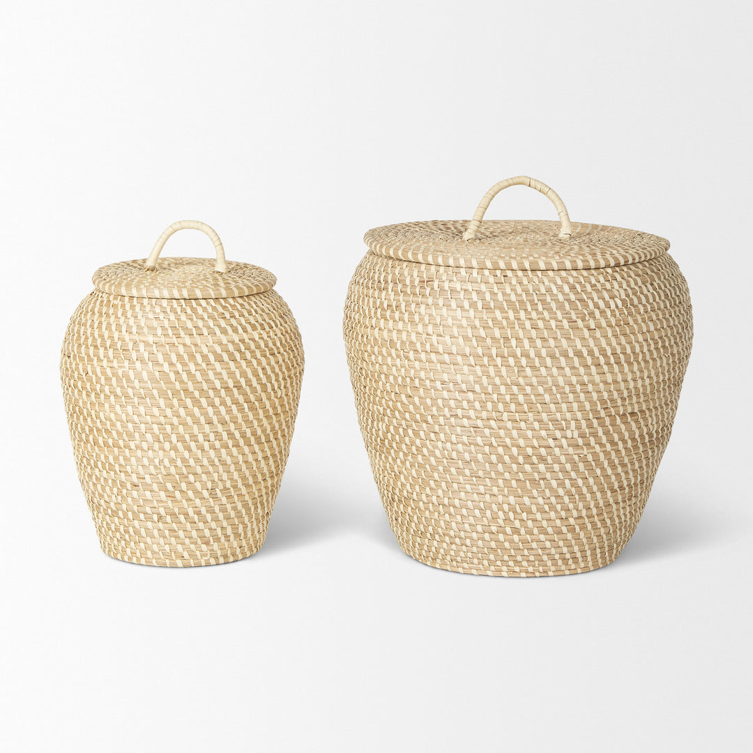 Kalopa Set of 2 Seagrass Floor Baskets w/ Flat Handled Lid Decor Mercana