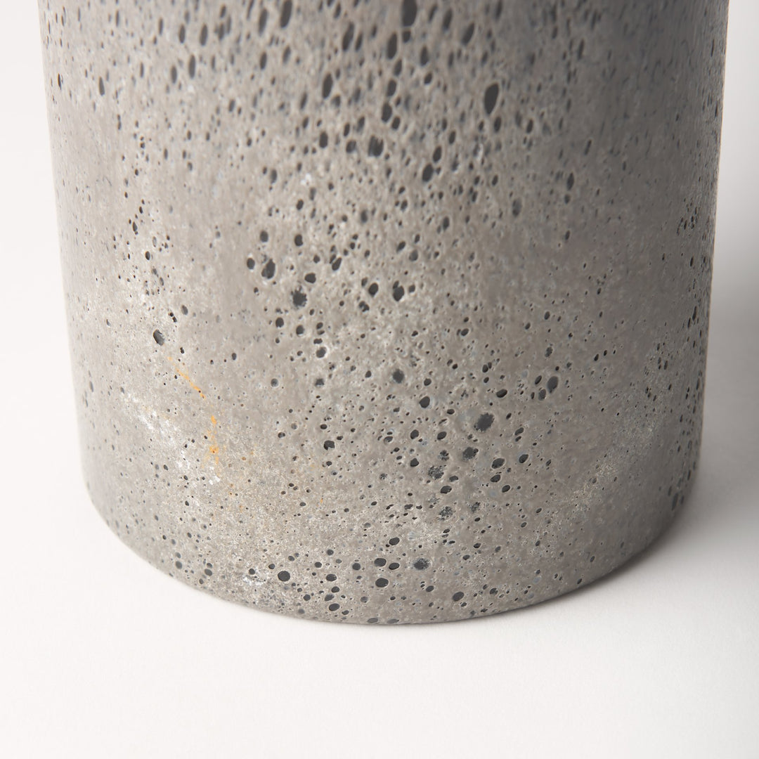 Emu Short Black w/ Gray Vase Decor Mercana