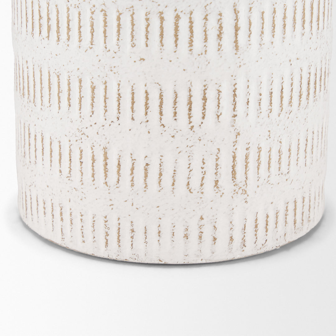 Tisha Large White W/ Terracotta Distressing Metal Vase Decor Mercana