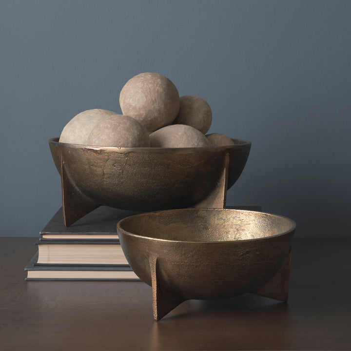 Sunita Set of 3 Gray Paper Mache Orbs Decor Mercana