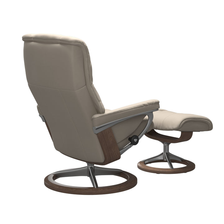 Stressless Mayfair Signature Chair & Ottoman Living Room Ekornes