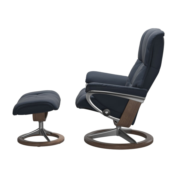 Stressless Mayfair Signature Chair & Ottoman Living Room Ekornes
