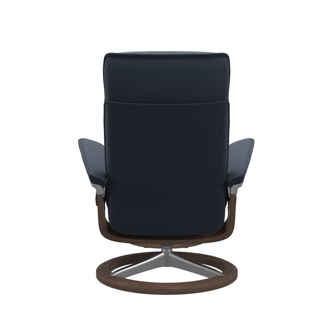 Stressless Admiral Signature Chair & Ottoman Living Room Ekornes