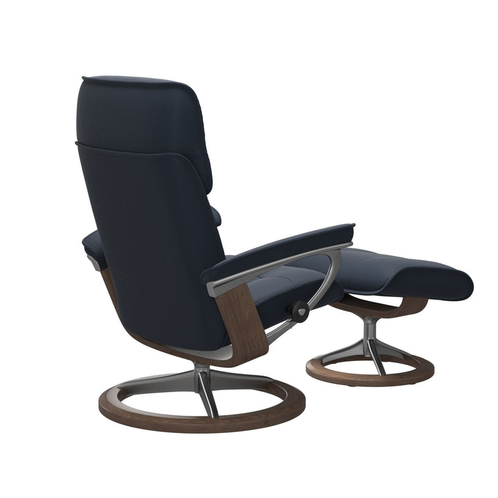 Stressless Admiral Signature Chair & Ottoman Living Room Ekornes