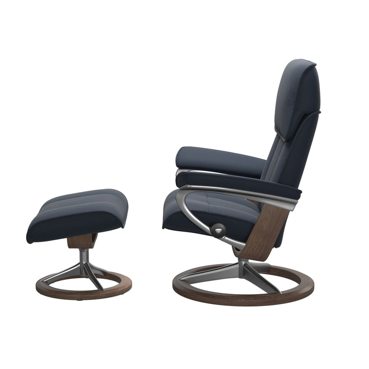 Stressless Admiral Signature Chair & Ottoman Living Room Ekornes