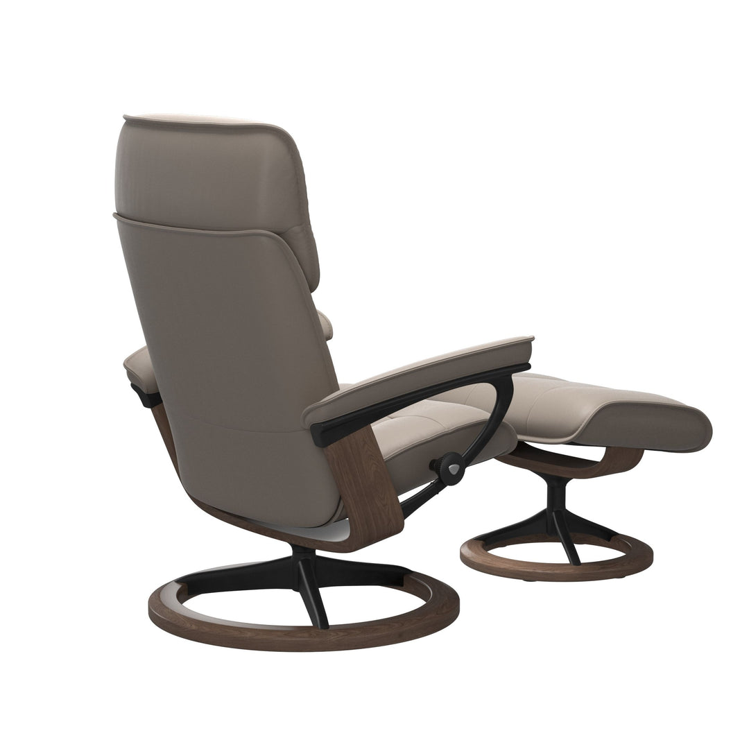 Stressless Admiral Signature Chair & Ottoman