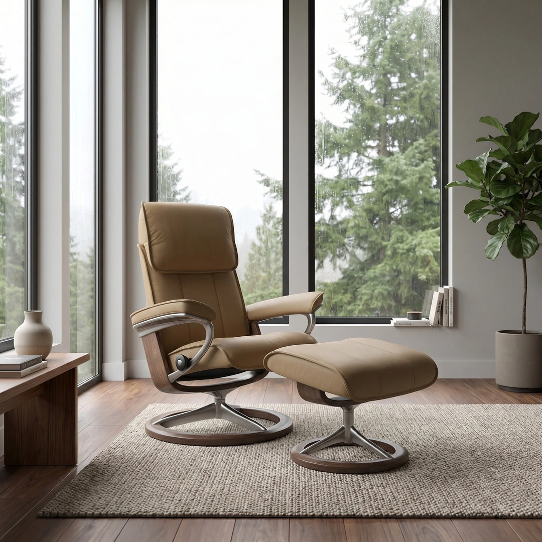 Stressless Admiral Signature Chair & Ottoman Living Room Ekornes