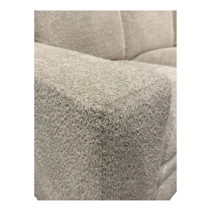 7000 Series Mid-Size Sofa Living Room Stickley