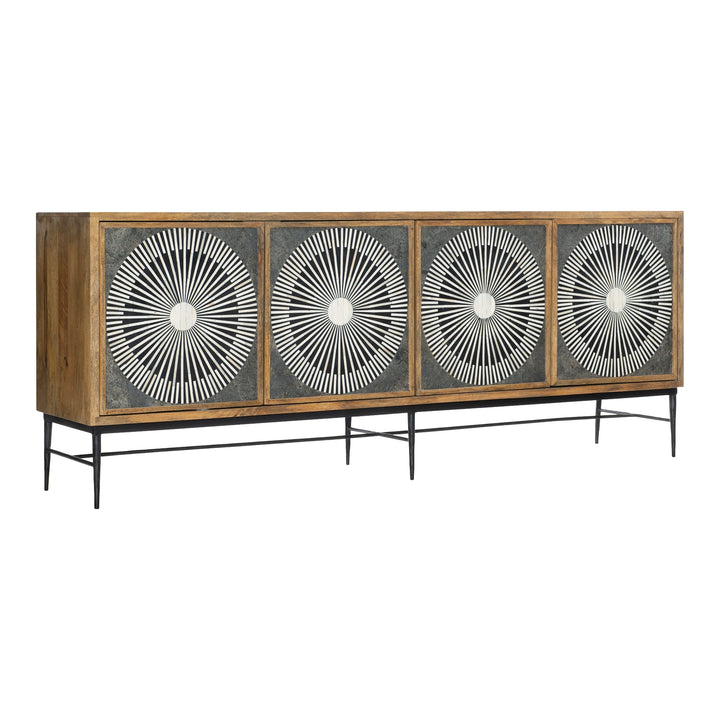 Commerce & Market Giovanni Entertainment Console