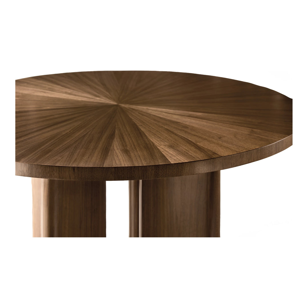 Eleana Round Dining Table with One 20-inch Leaf Dining Room Hooker Furniture