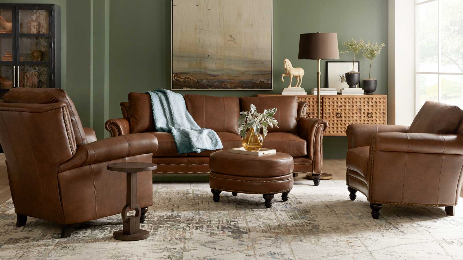 Richardson Stationary Sofa | Bradington-Young | Tacoma, Bellevue