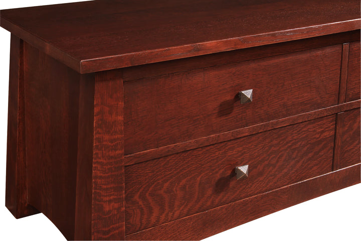 Highlands Chest