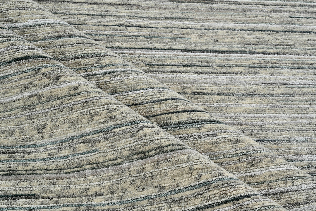 Mafi Signature | Amber | AM-3016: Silver/Grey Area Rug Mafi Rugs