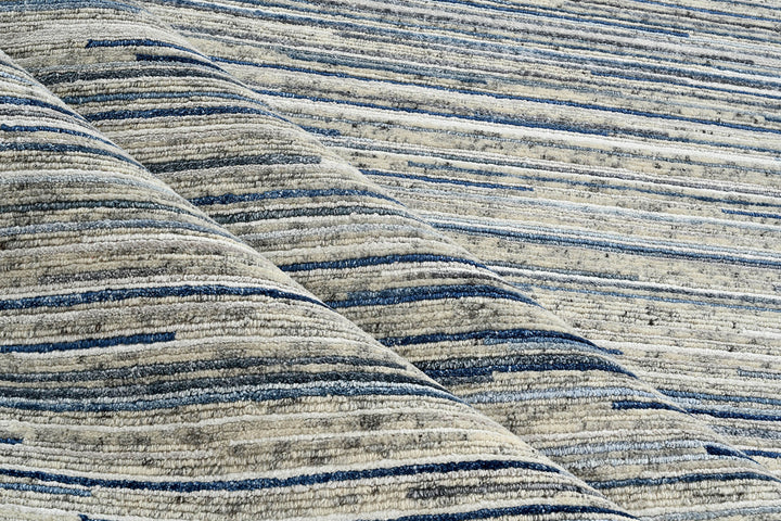 Mafi Signature | Amber | AM-3018: Ivory/Blue Area Rug Mafi Rugs