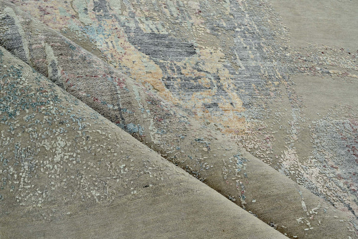 Mafi Signature | Artist | AT-301: Light Grey Area Rug Mafi Rugs