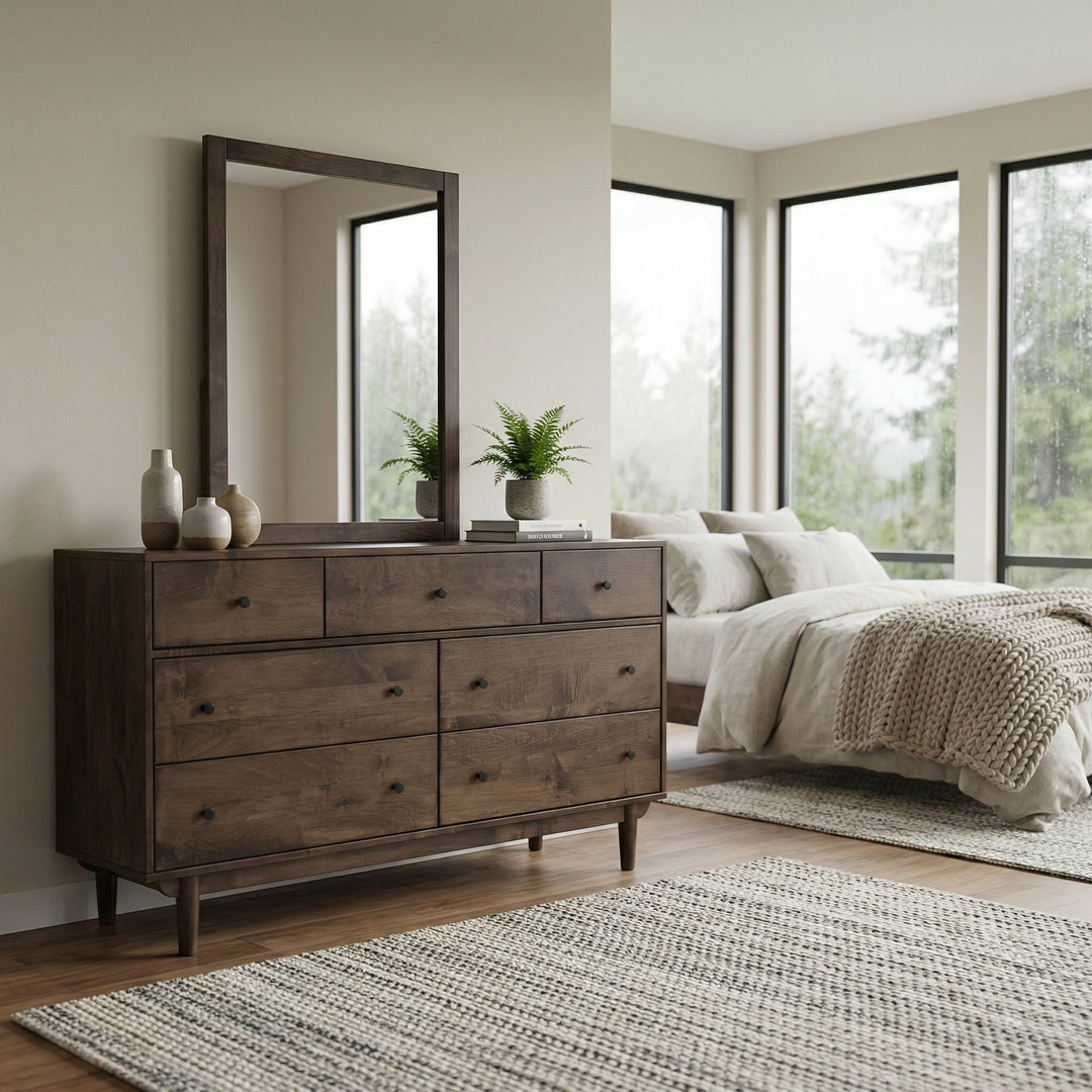Bachelor Mirror Bedroom Seldens