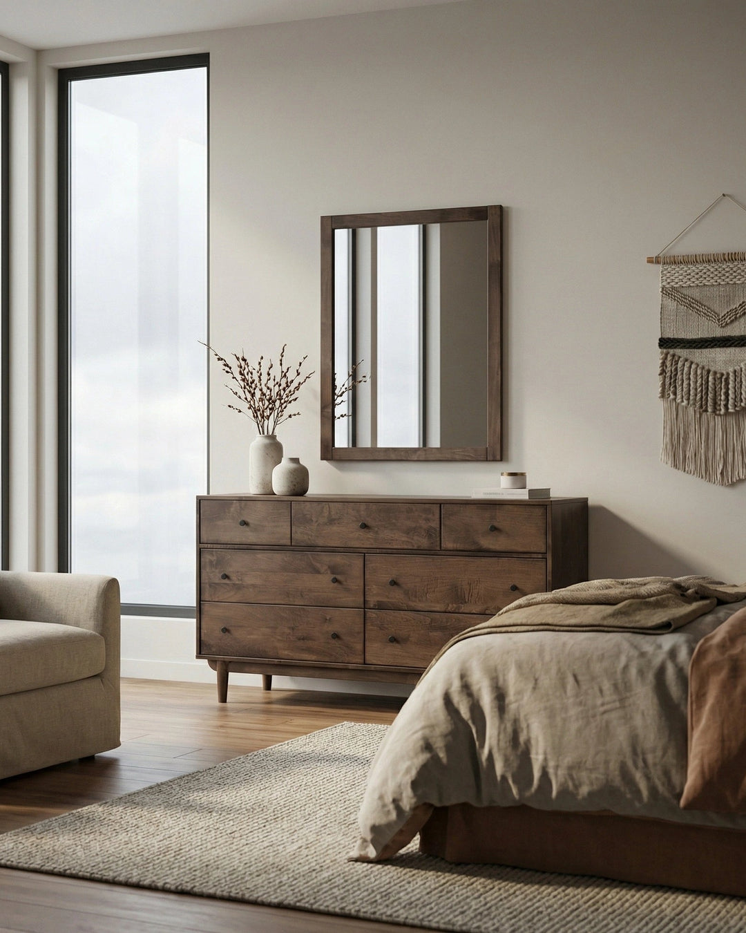 Bachelor Mirror Bedroom Seldens