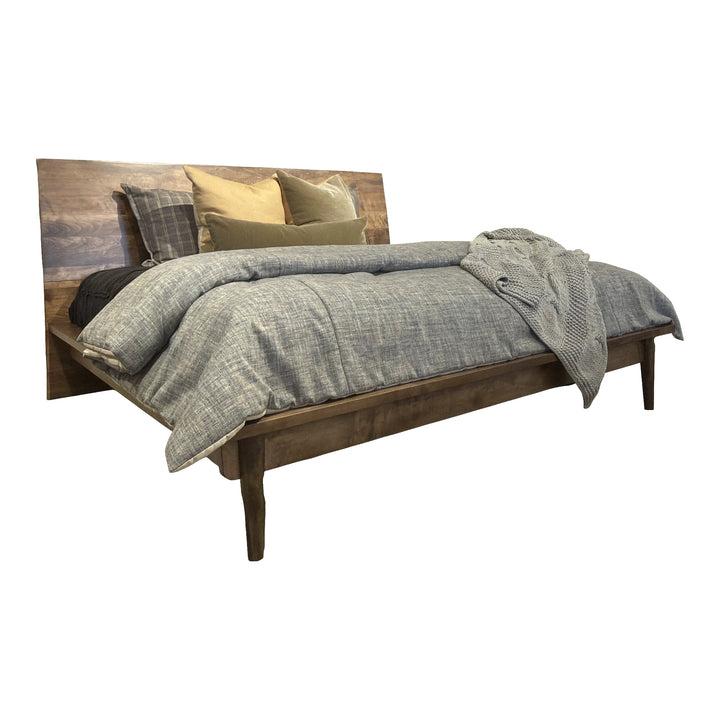 Bachelor Panel Bed Bedroom Seldens