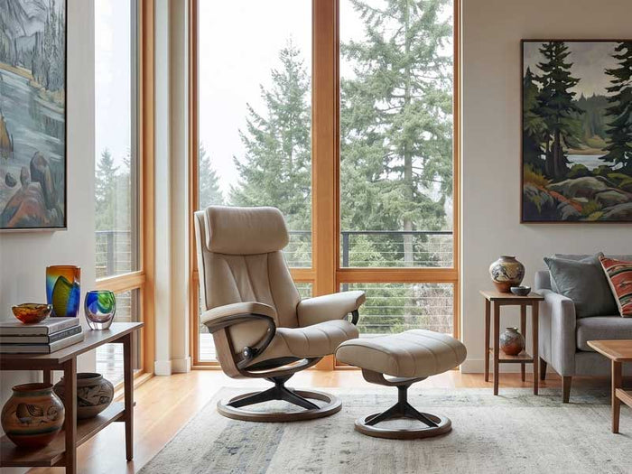 Recliners & Ottomans