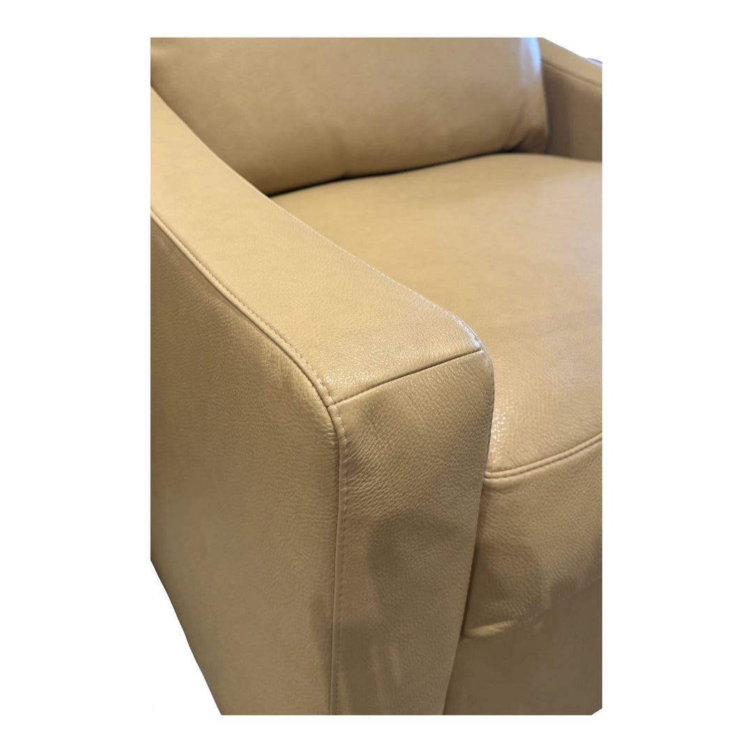 Doran Standard Chair Living Room American Leather