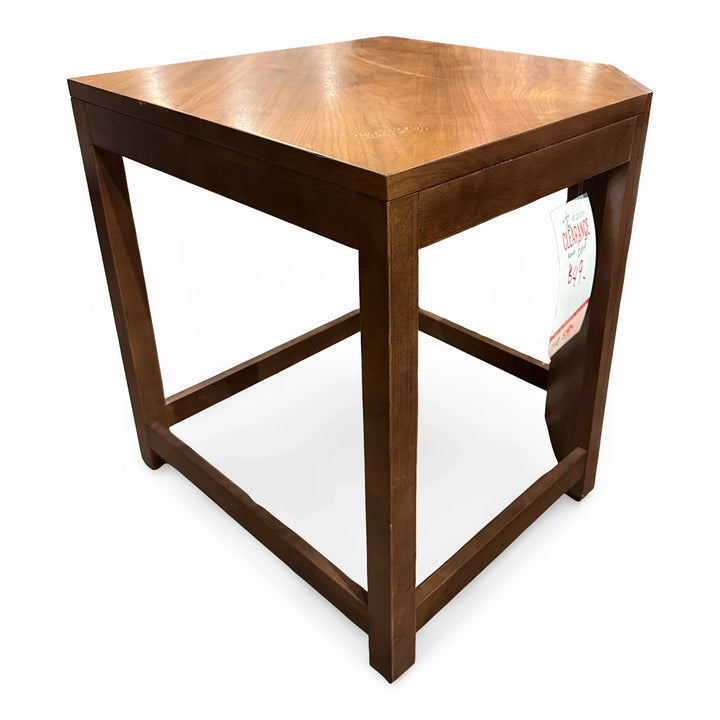 Elon Corner Desk clearance Hooker Furniture