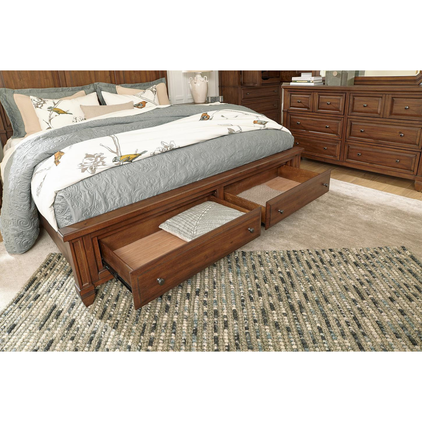 Thornton Sienna Panel Bed 